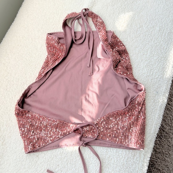 Pink Sequin Sleeveless Halter Crop Top - Picture 2 of 6